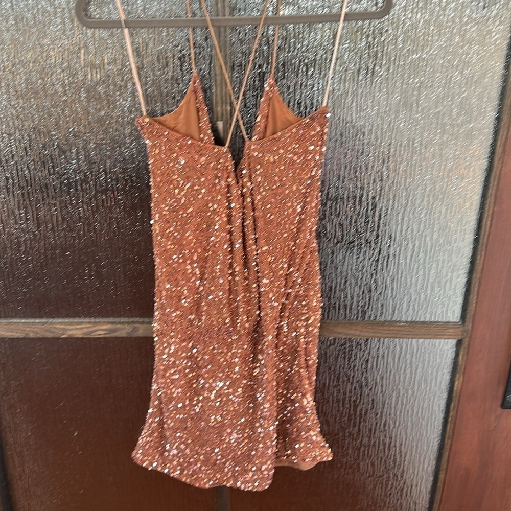 Retrofête Mich Mini Dress in size Medium NWT Event dress. - Picture 7 of 9